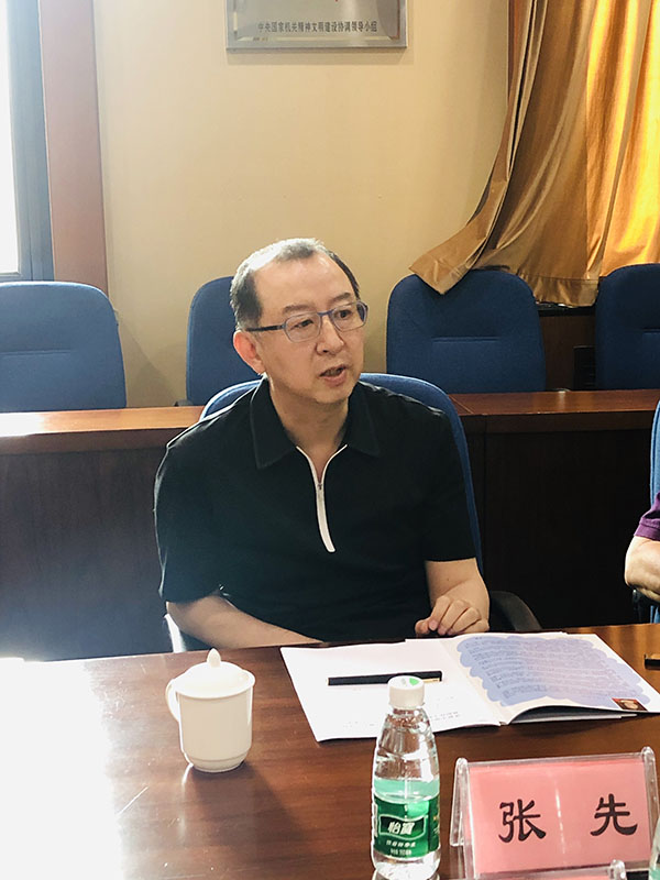 中央戏剧学院戏剧文学系原主任、博士生导师 张先.jpg